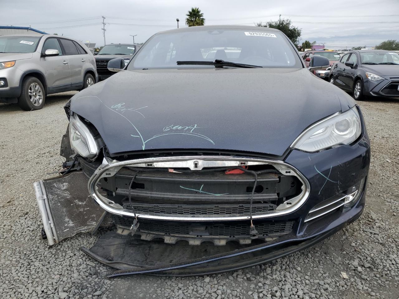 TESLA MODEL S 85D