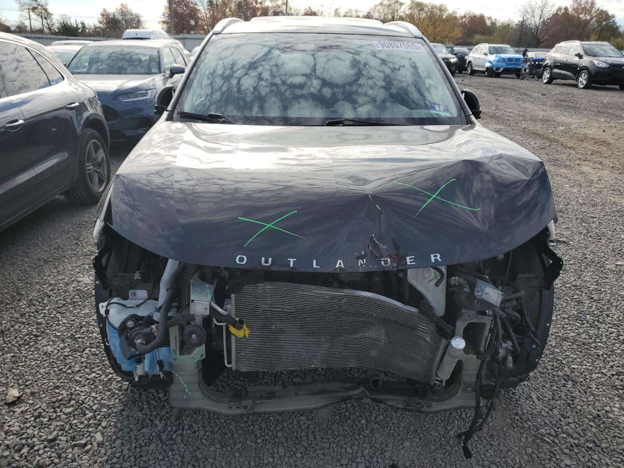 MITSUBISHI OUTLANDER SE