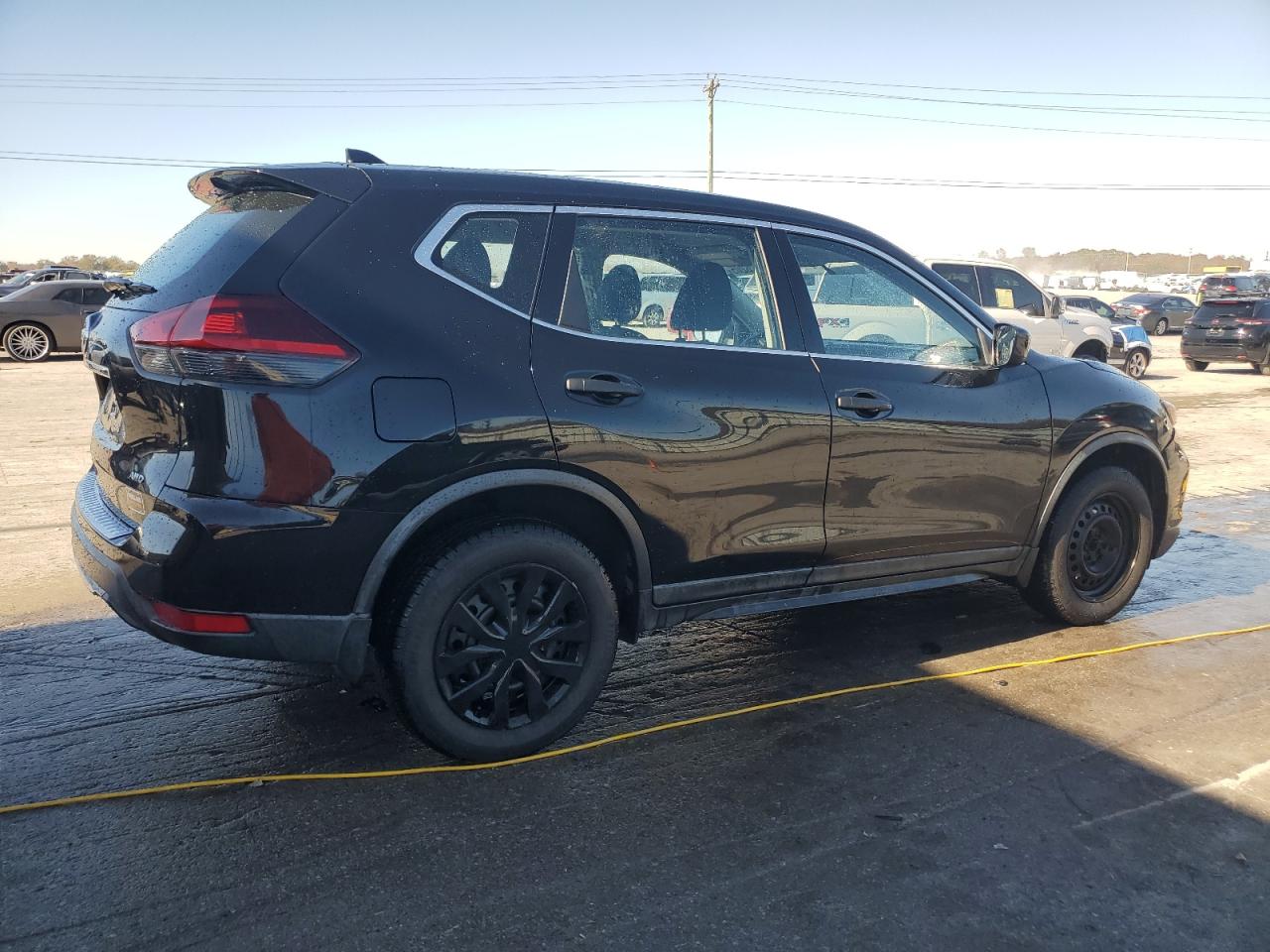 Lot #3311655228 2018 NISSAN ROGUE S