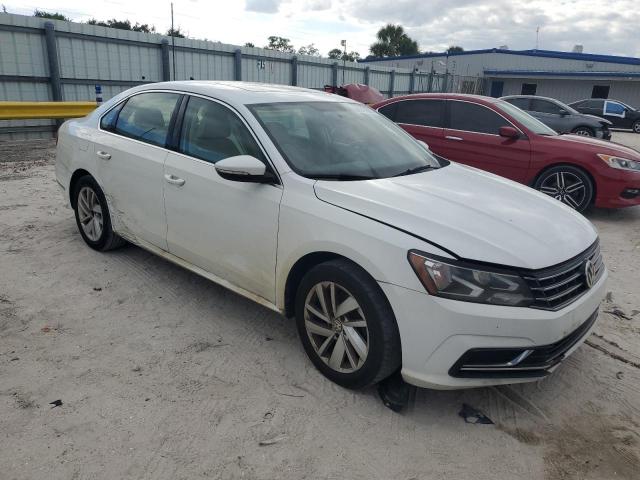 2018 VOLKSWAGEN PASSAT SE #3302843899
