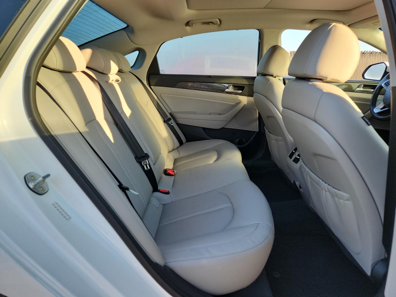 HYUNDAI SONATA HYBRID