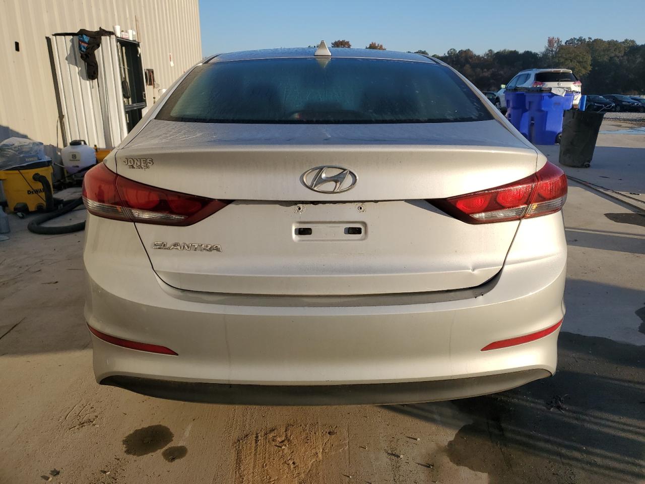HYUNDAI ELANTRA SE