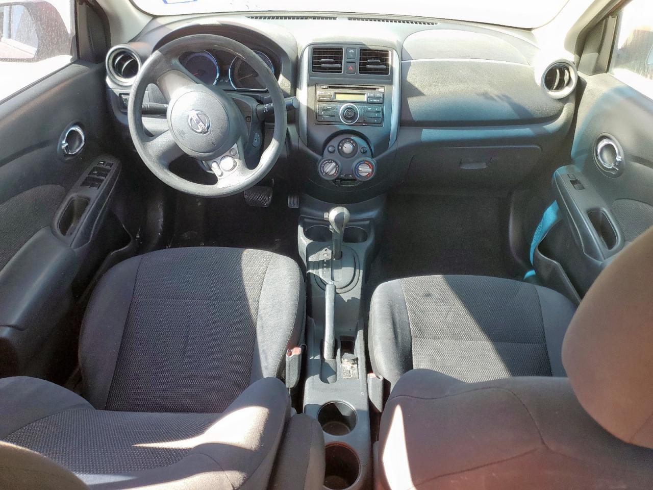 NISSAN VERSA S