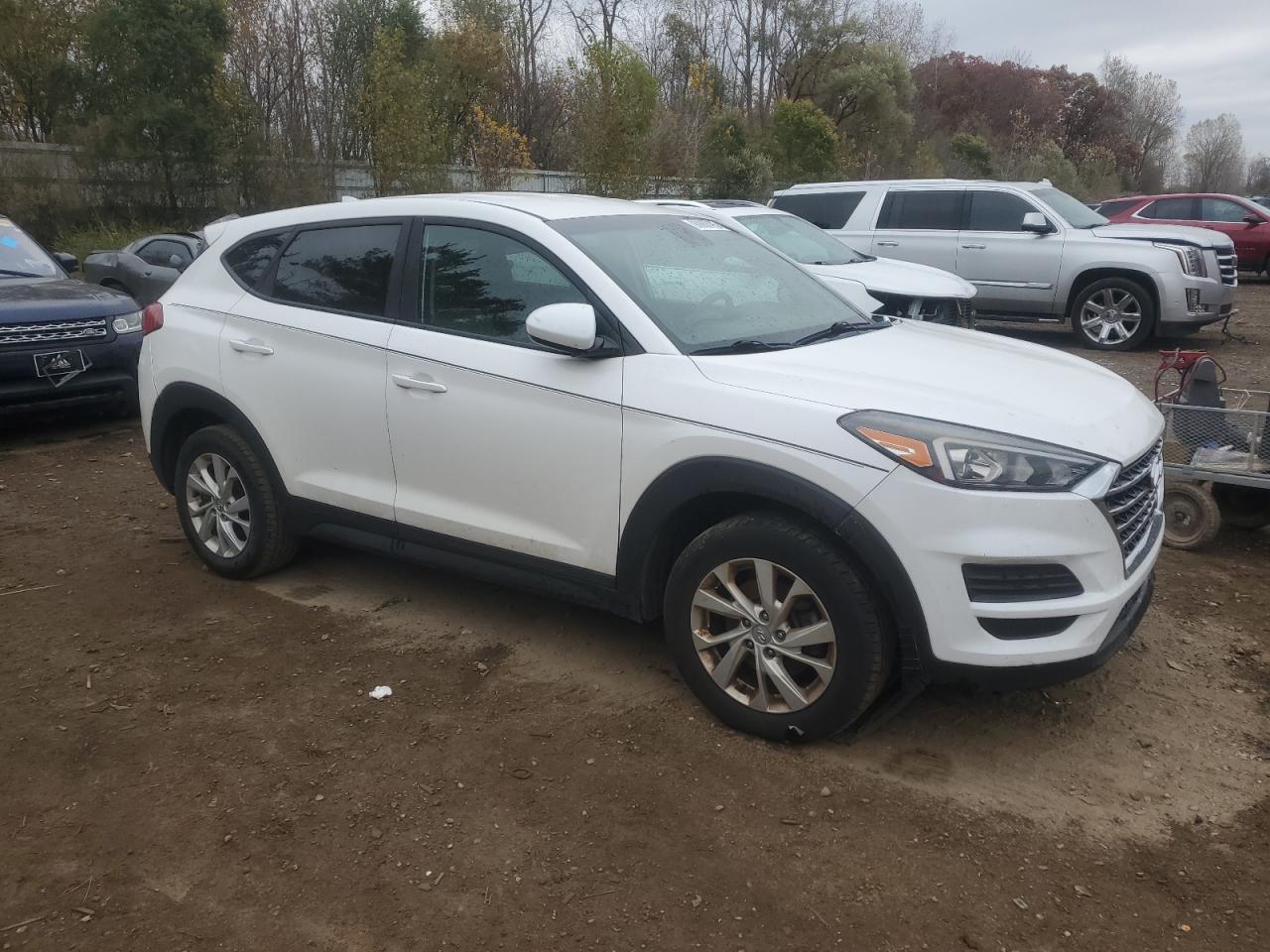 HYUNDAI TUCSON SE