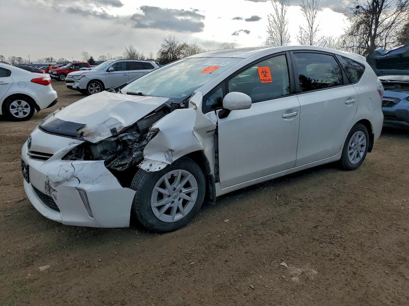 Global Auto Auctions: 2013 TOYOTA PRIUS V