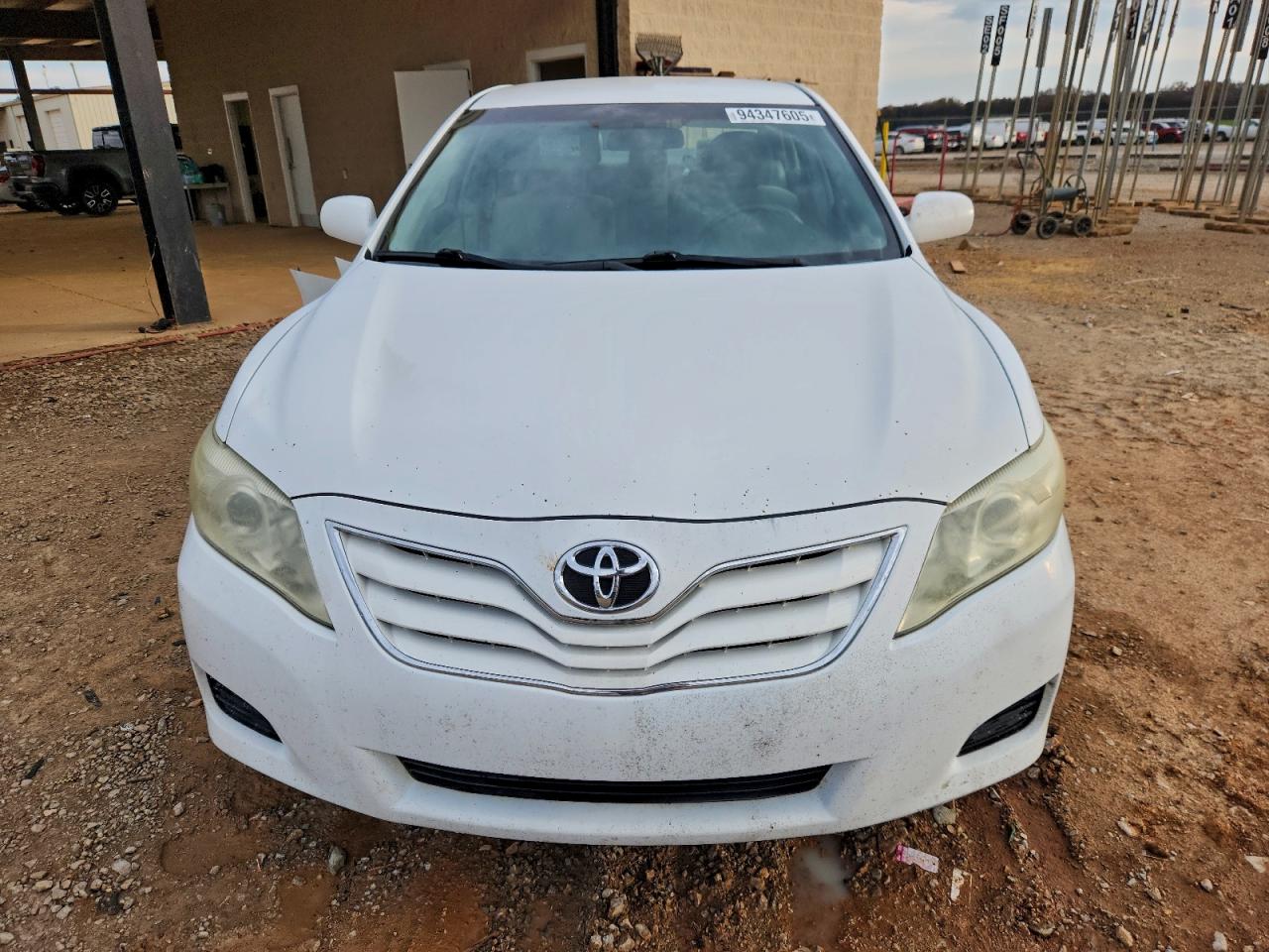TOYOTA CAMRY BASE