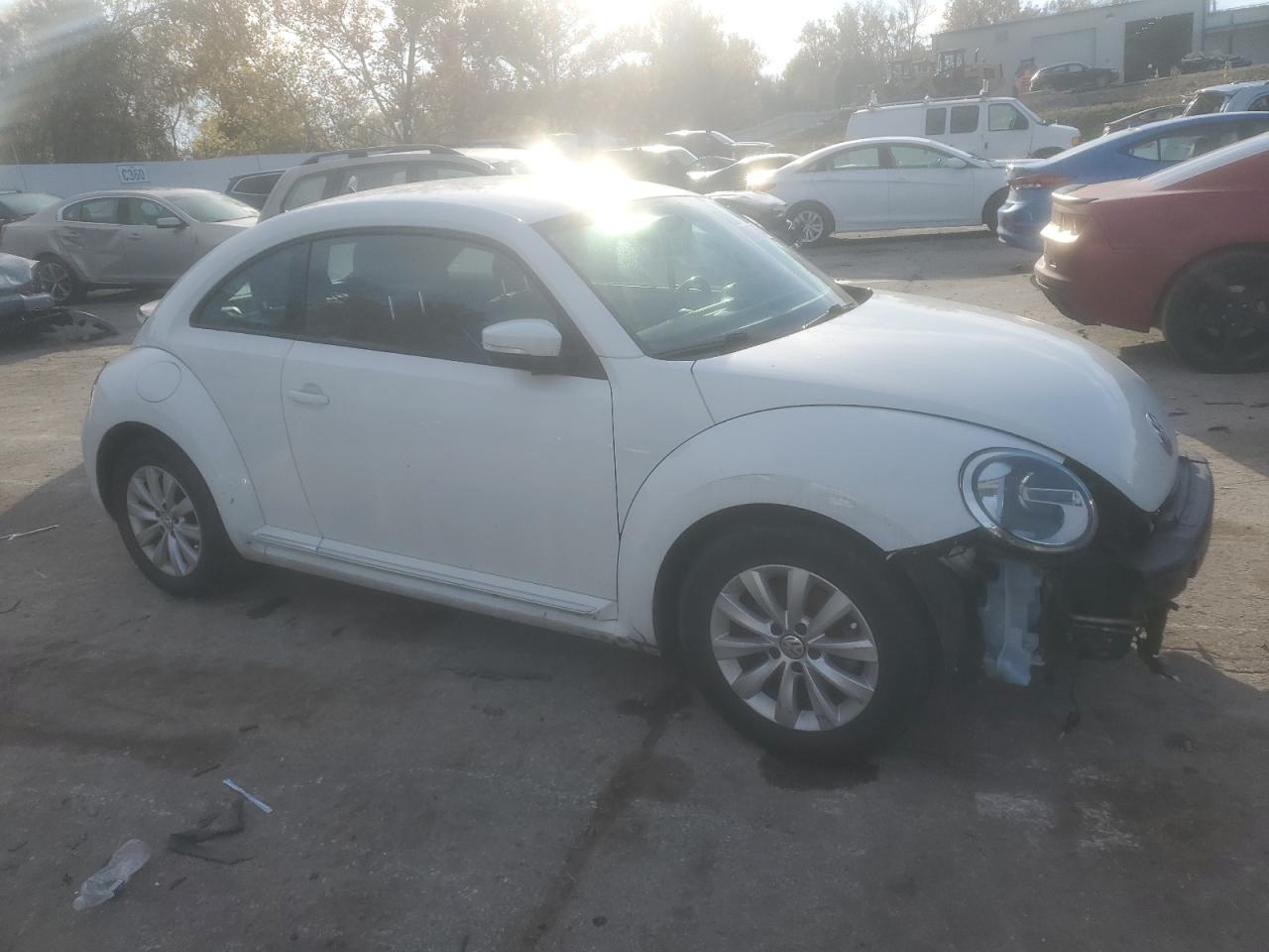 VOLKSWAGEN BEETLE S