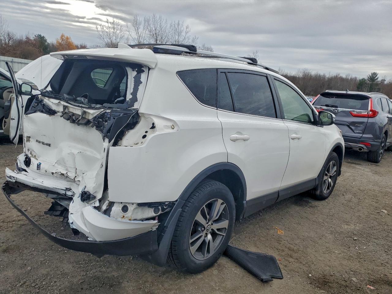 Lot #3308341049 2017 TOYOTA RAV4 XLE
