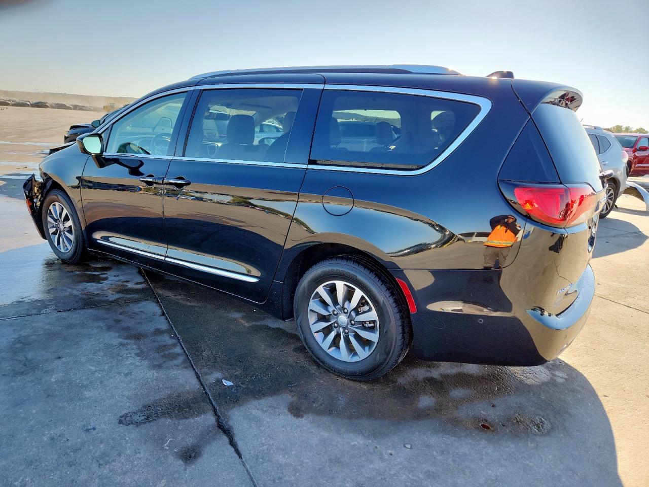 CHRYSLER PACIFICA TOURING L PLUS