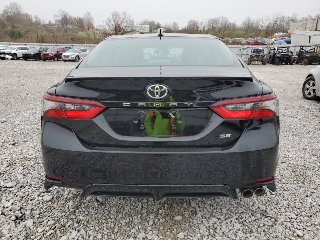 TOYOTA CAMRY SE NIGHT SHADE