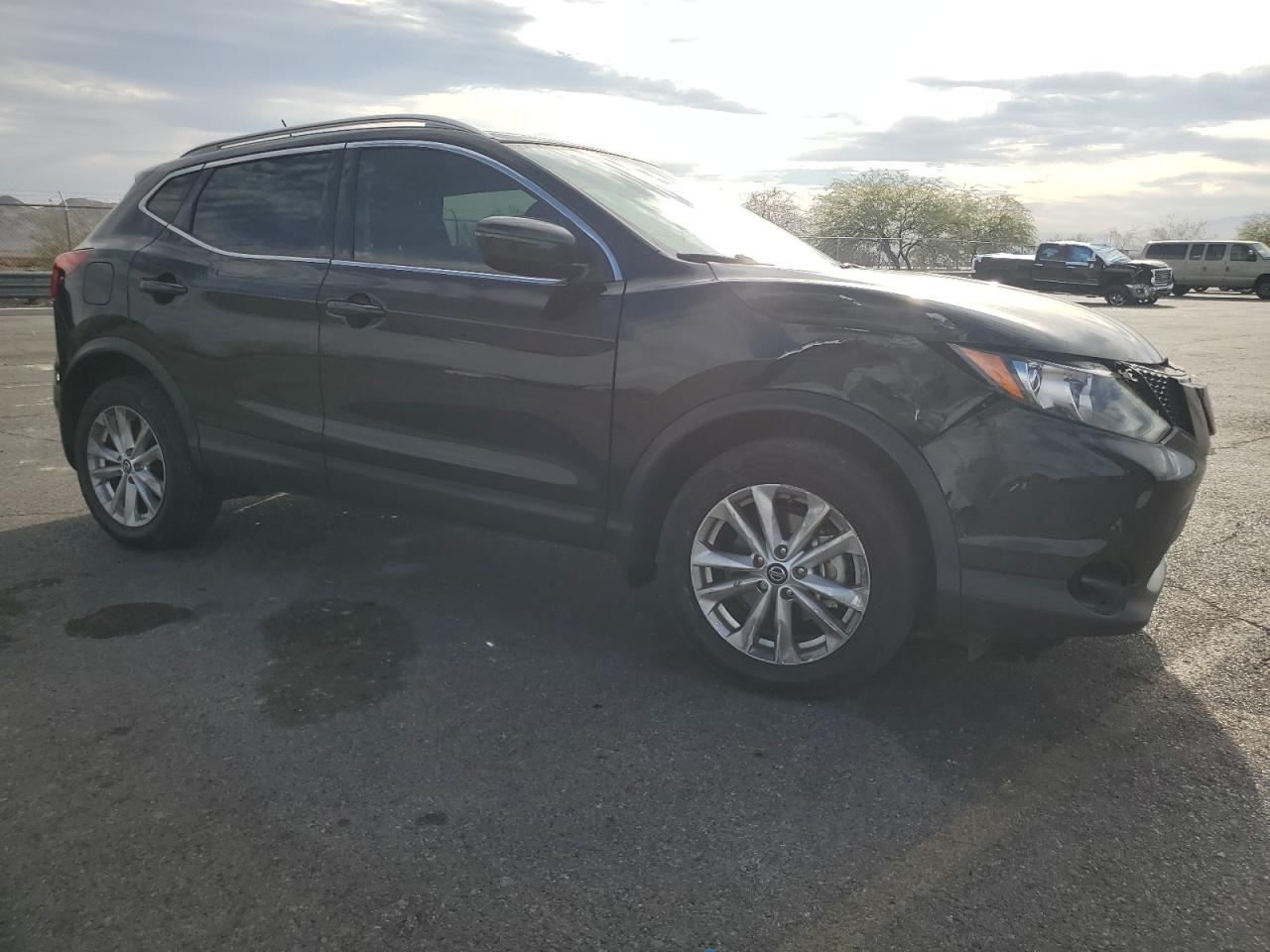 NISSAN ROGUE SPORT S