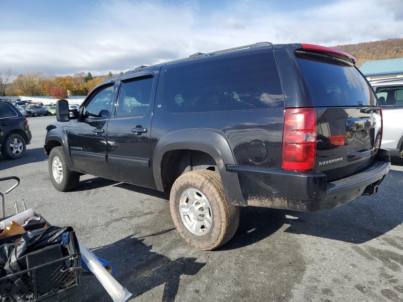 CHEVROLET SUBURBAN K2500 LT