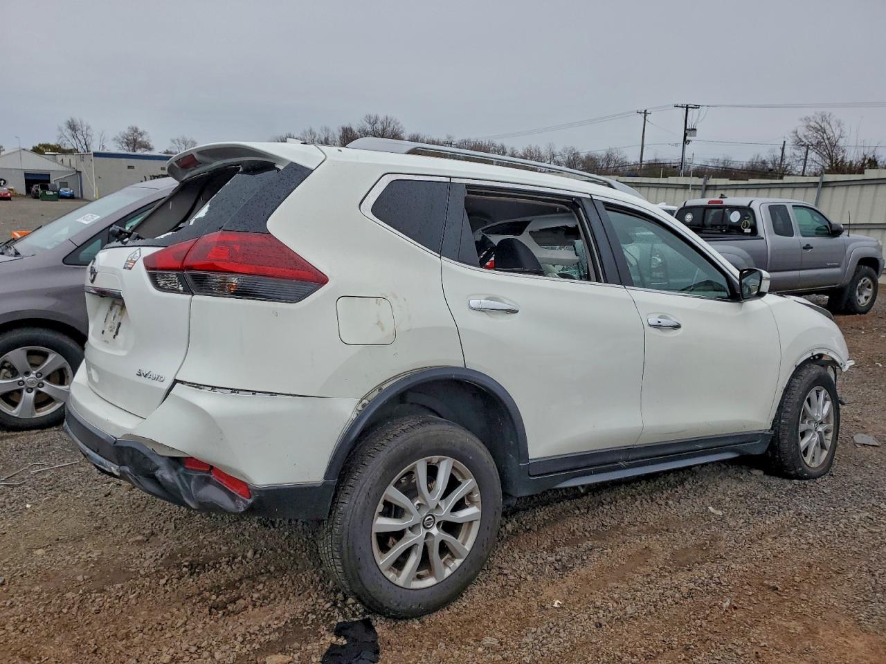 NISSAN ROGUE S