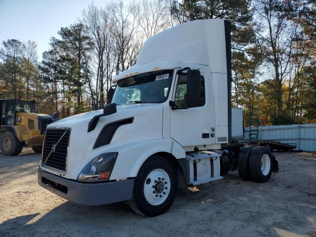 2017 VOLVO VN VNL #3294380112