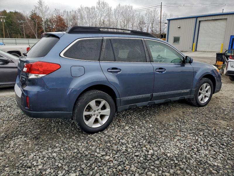 2013 SUBARU OUTBACK 2. #3296911869