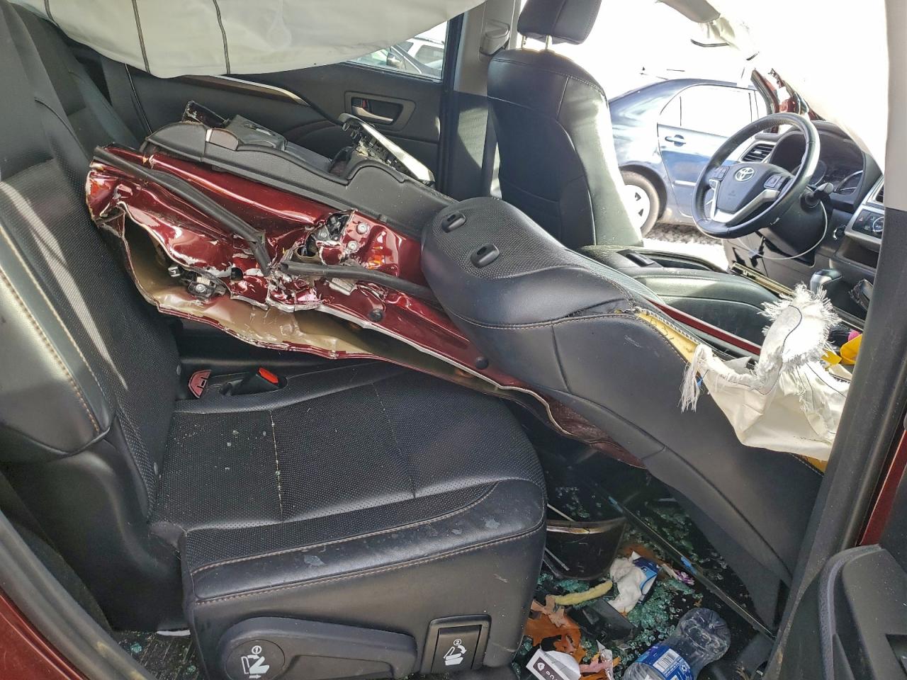 TOYOTA HIGHLANDER LIMITED