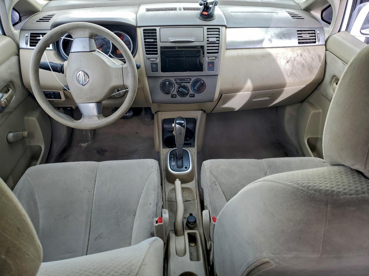 NISSAN VERSA S