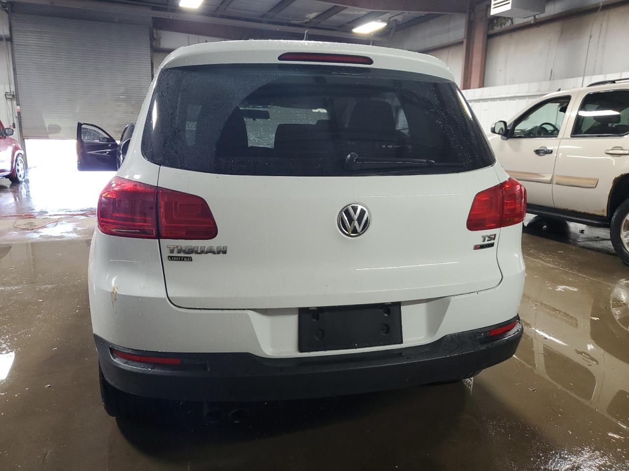 VOLKSWAGEN TIGUAN S