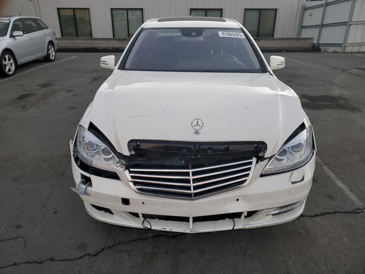 MERCEDES-BENZ S-CLASS 550