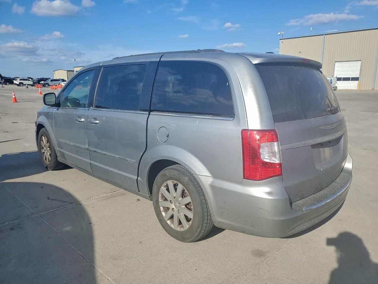 CHRYSLER TOWN & COUNTRY TOURING