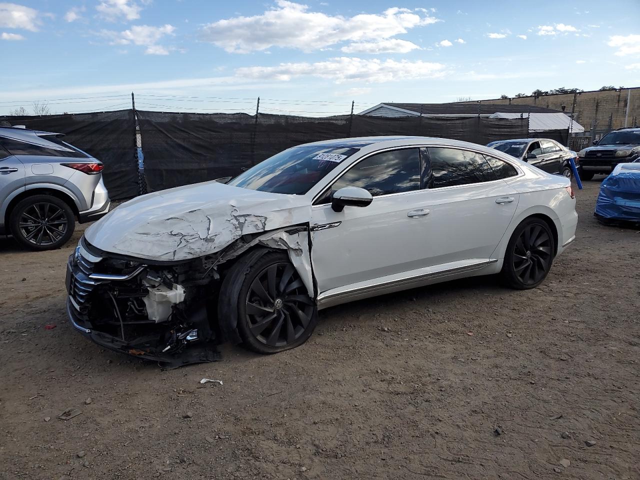 VOLKSWAGEN ARTEON SEL PREMIUM R-LINE