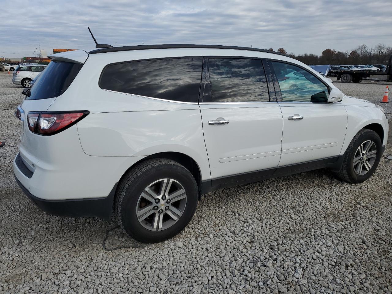 CHEVROLET TRAVERSE LT