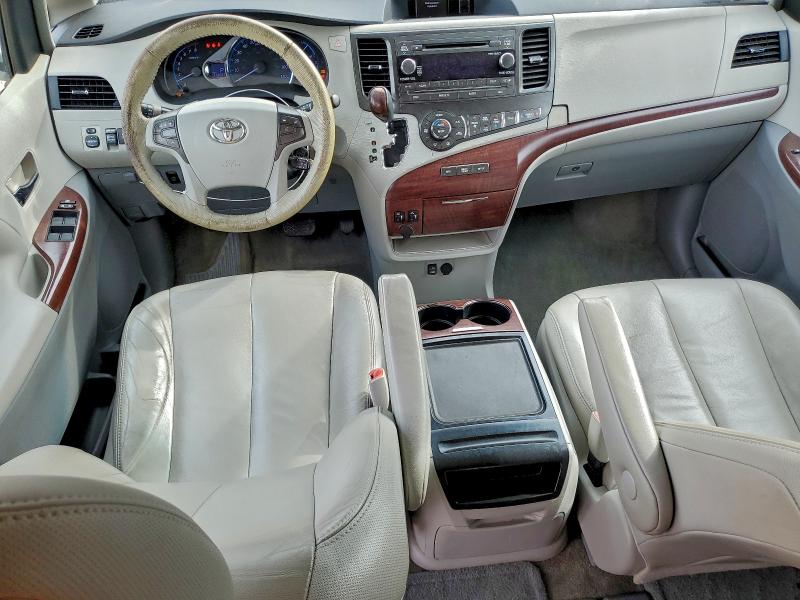 2012 TOYOTA SIENNA XLE #3297883797