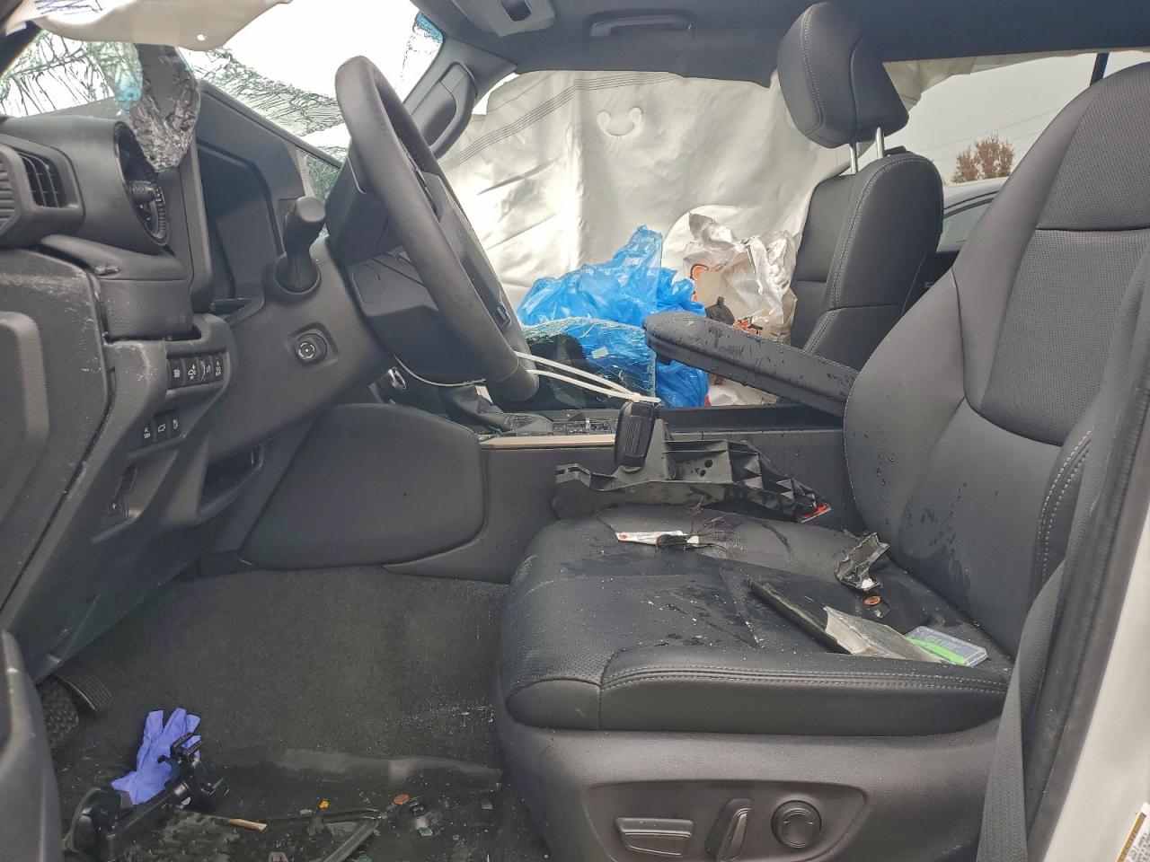 TOYOTA LAND CRUISER BASE