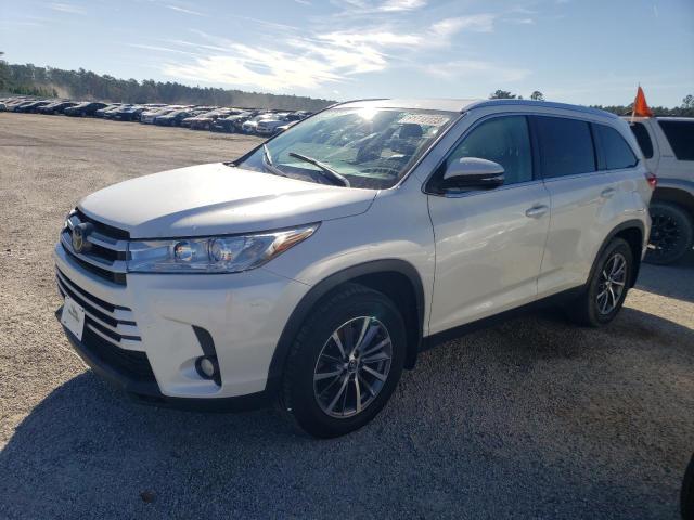 VIN 5TDJZRFH0KS580281 2019 Toyota Highlander, SE no.1