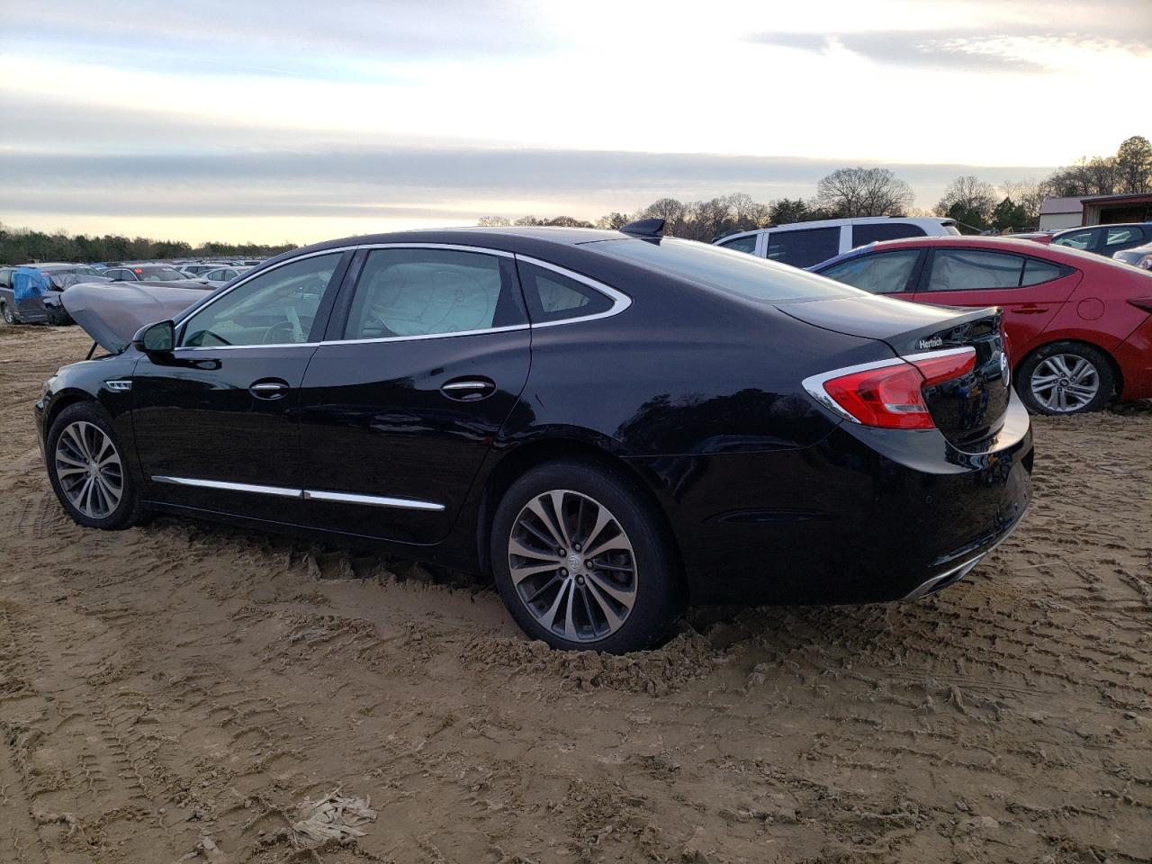 1G4ZR5SS3HU210763 BUICK LACROSSE 2017