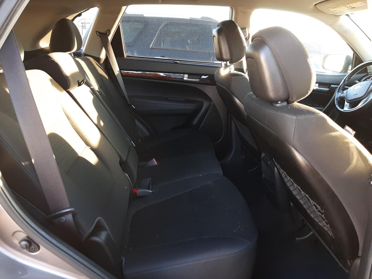 5XYKT3A62FG551828 2015 Kia Sorento Lx