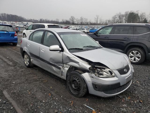 2007 Kia Rio Base VIN: KNADE123276198682 Lot: 42490184