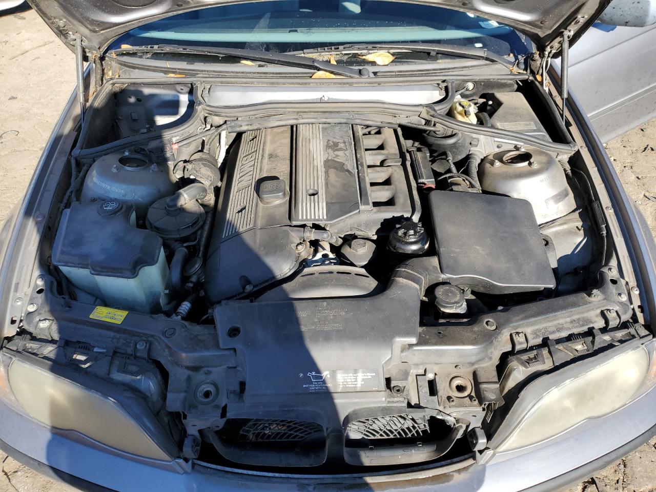 WBAET37473NJ38940 2003 BMW 325 I