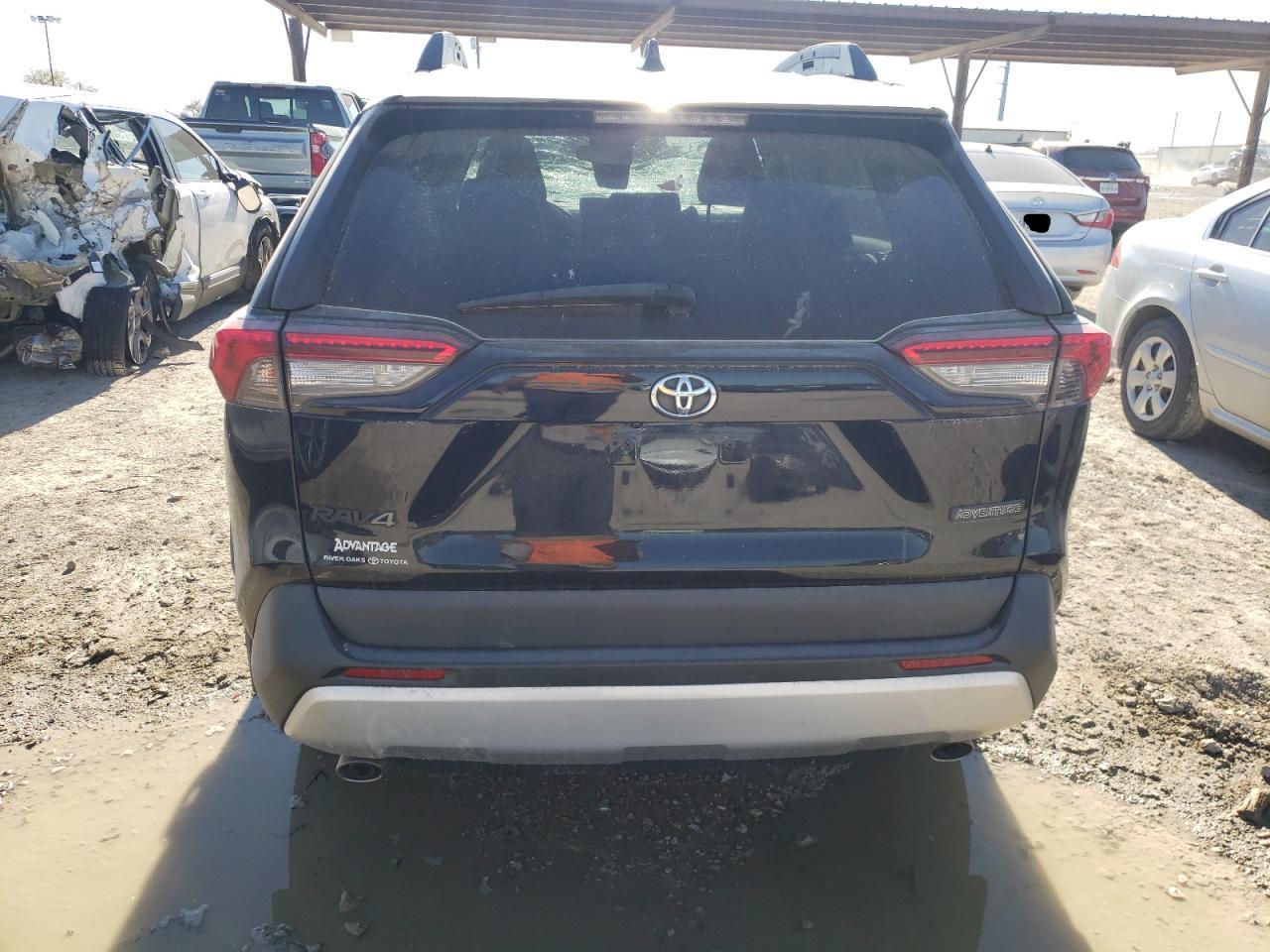 2T3J1RFV9KW003342 TOYOTA RAV4 2019