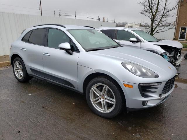 VIN WP1AA2A55HLB08937 2017 Porsche Macan no.4