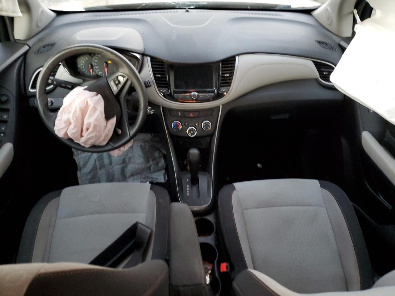 3GNCJNSB3JL366164 CHEVROLET TRAX 2018