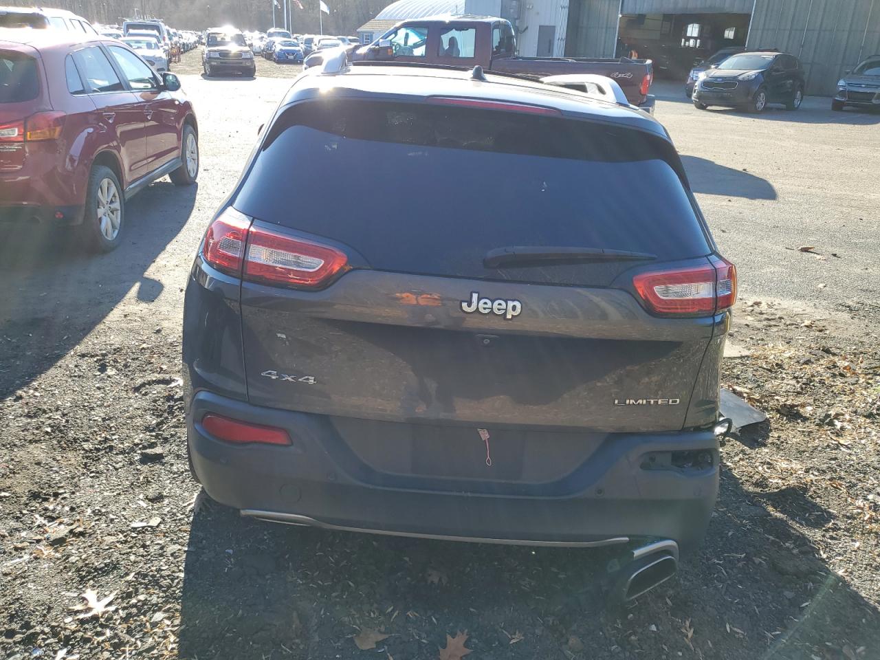 2015 Jeep Cherokee Limited vin: 1C4PJMDS3FW613072