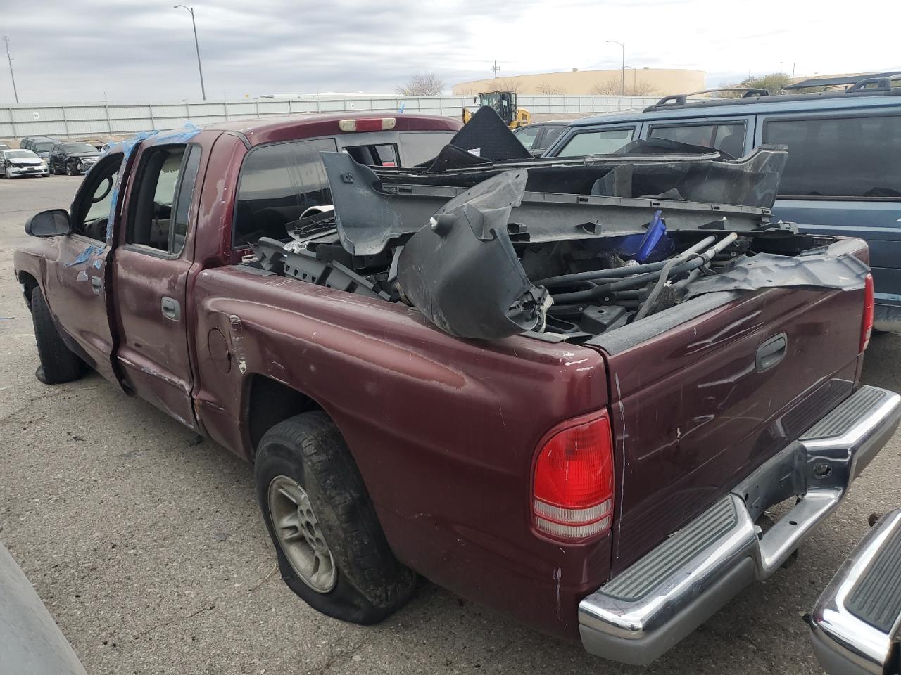 1B7GL2AN3YS654549 2000 Dodge Dakota Quad