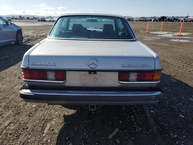 WDBAB53A7DB003373 1983 Mercedes-Benz 300 Cdt