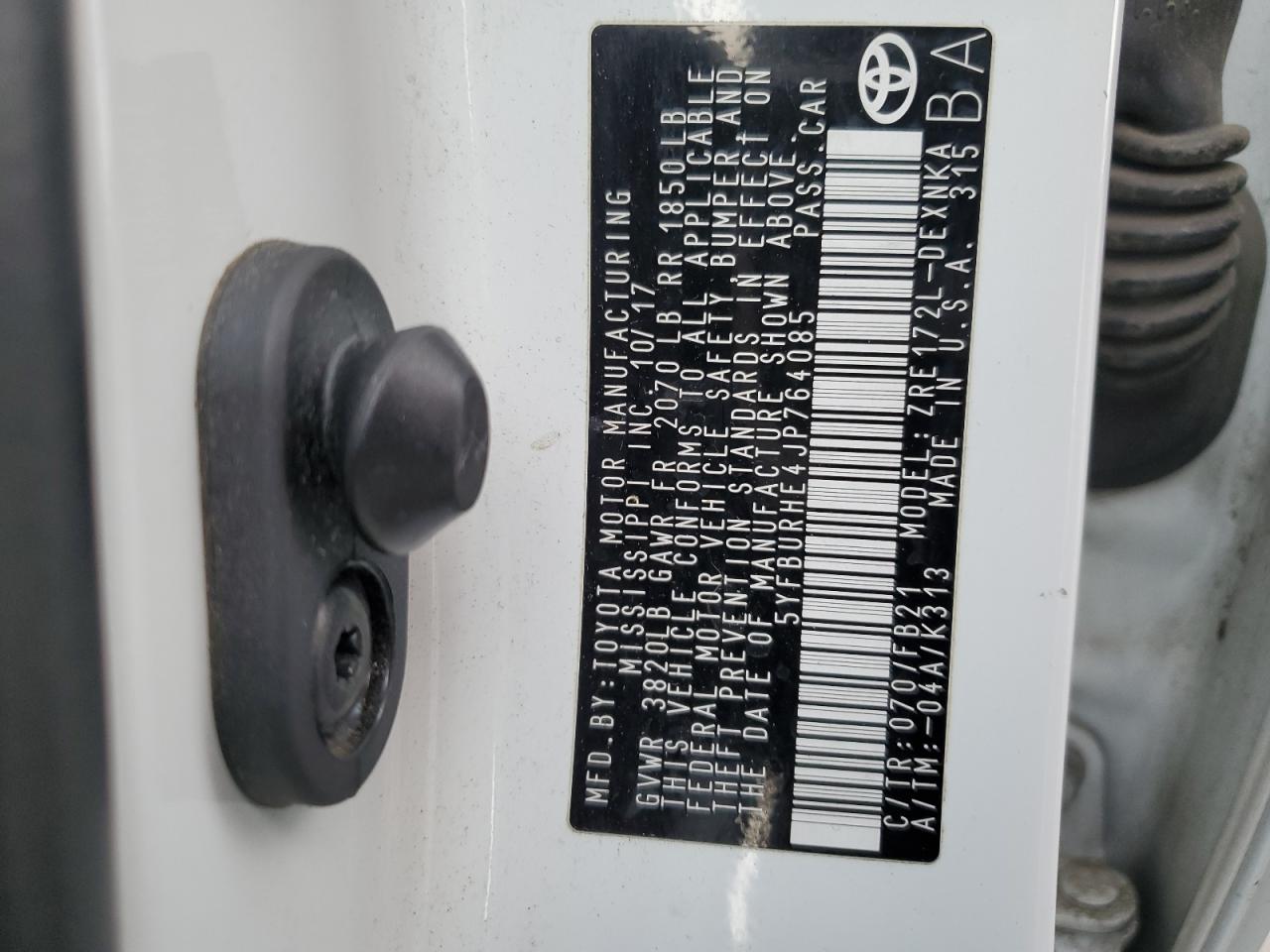 5YFBURHE4JP764085 TOYOTA COROLLA 2018