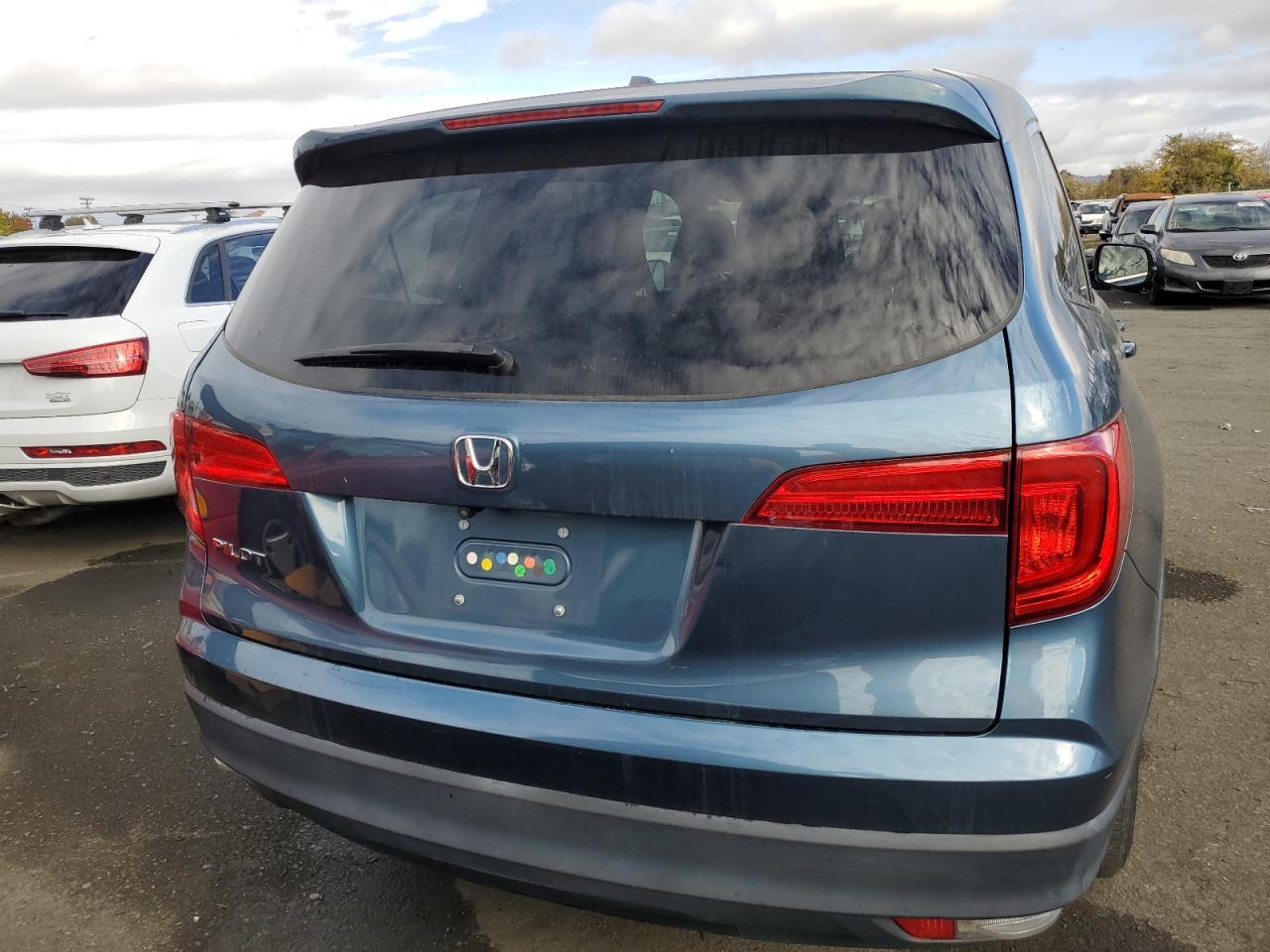 5FNYF5H38GB011031 HONDA PILOT 2016