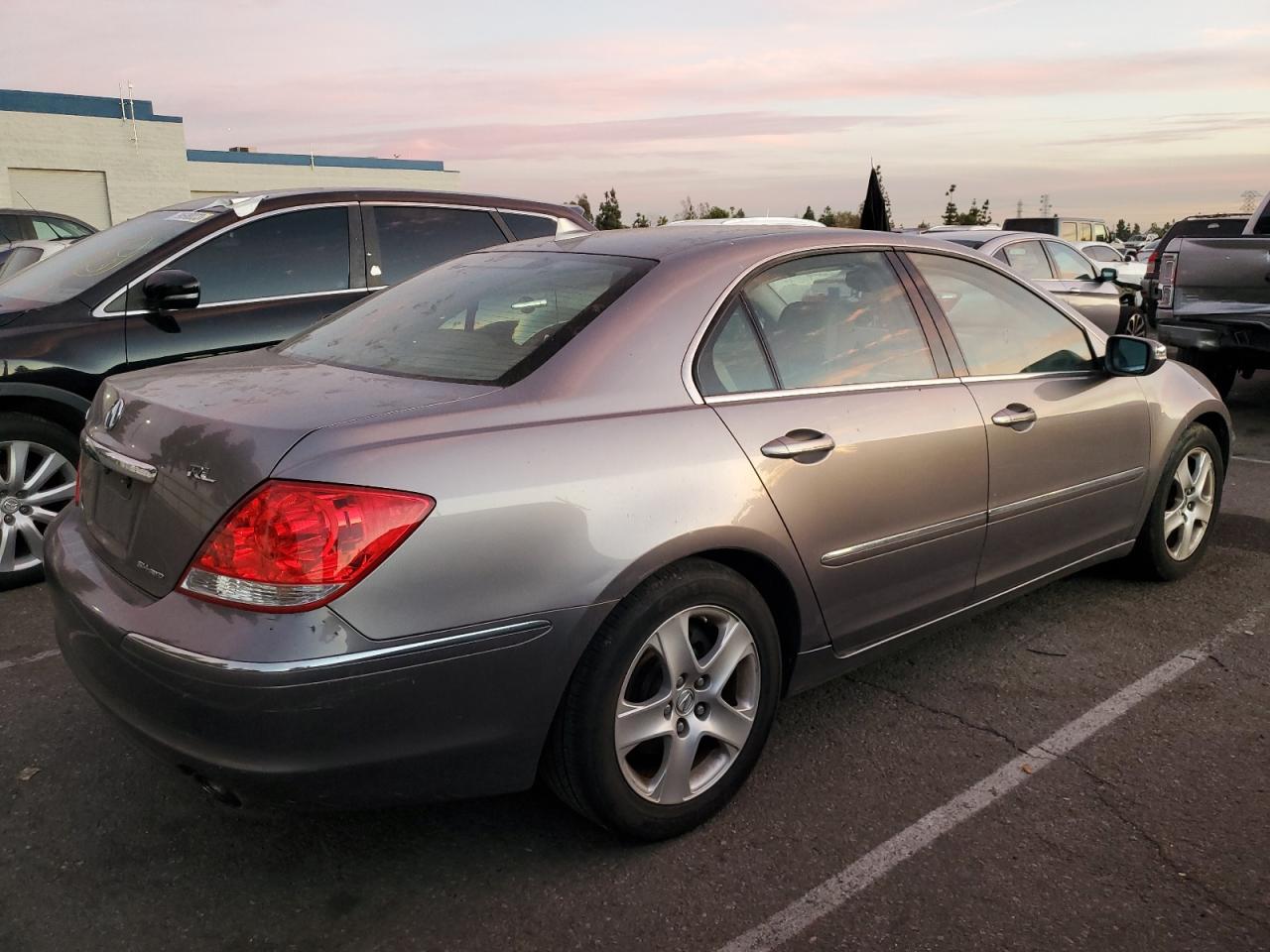 JH4KB16525C019830 2005 Acura Rl