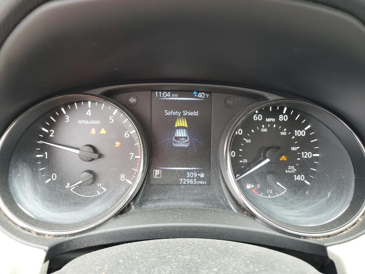 JN1BJ1CR8JW601101 NISSAN ROGUE 2018