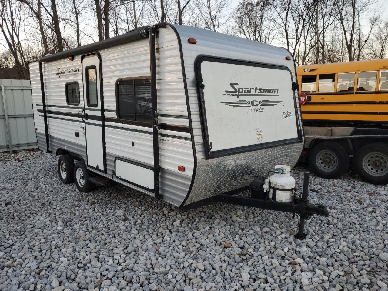  Salvage Camper Camper