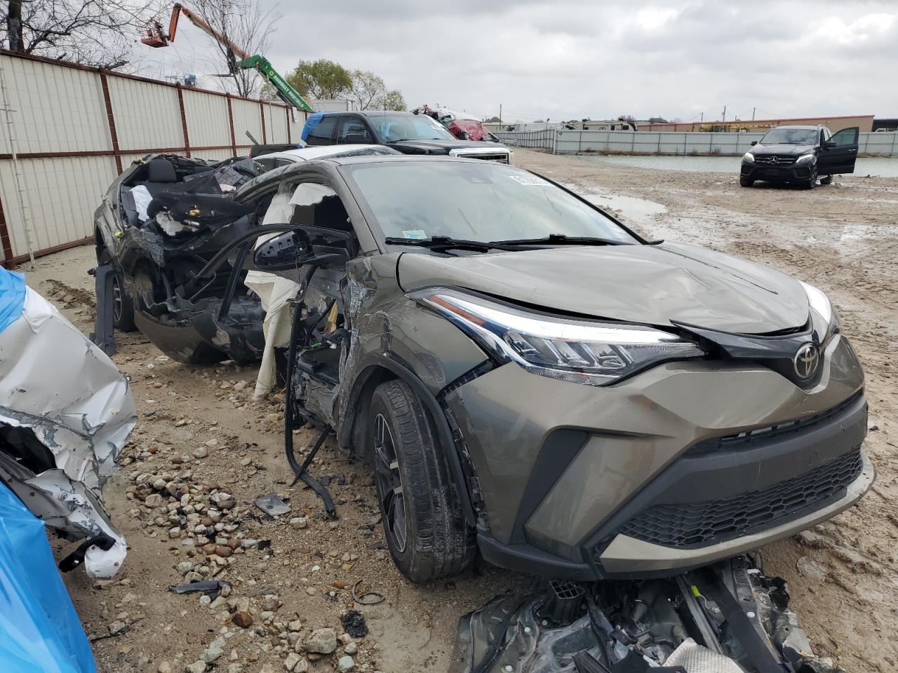 JTNKHMBX3M1095927 TOYOTA C-HR 2021