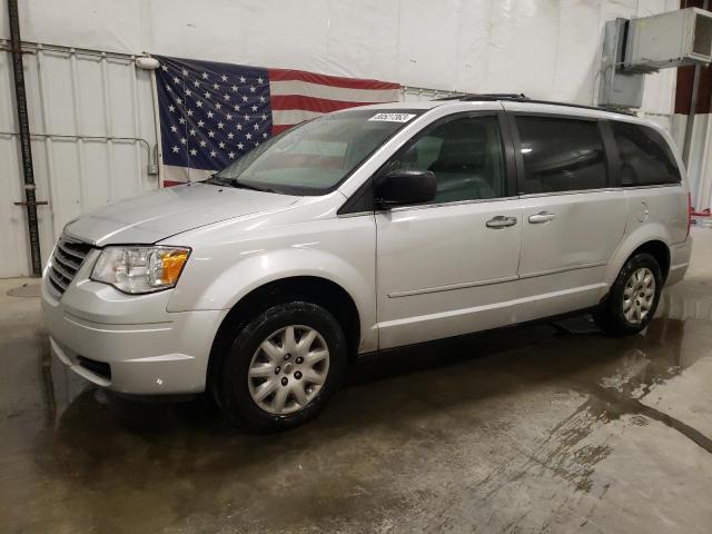 2009 Chrysler Town & Country LX