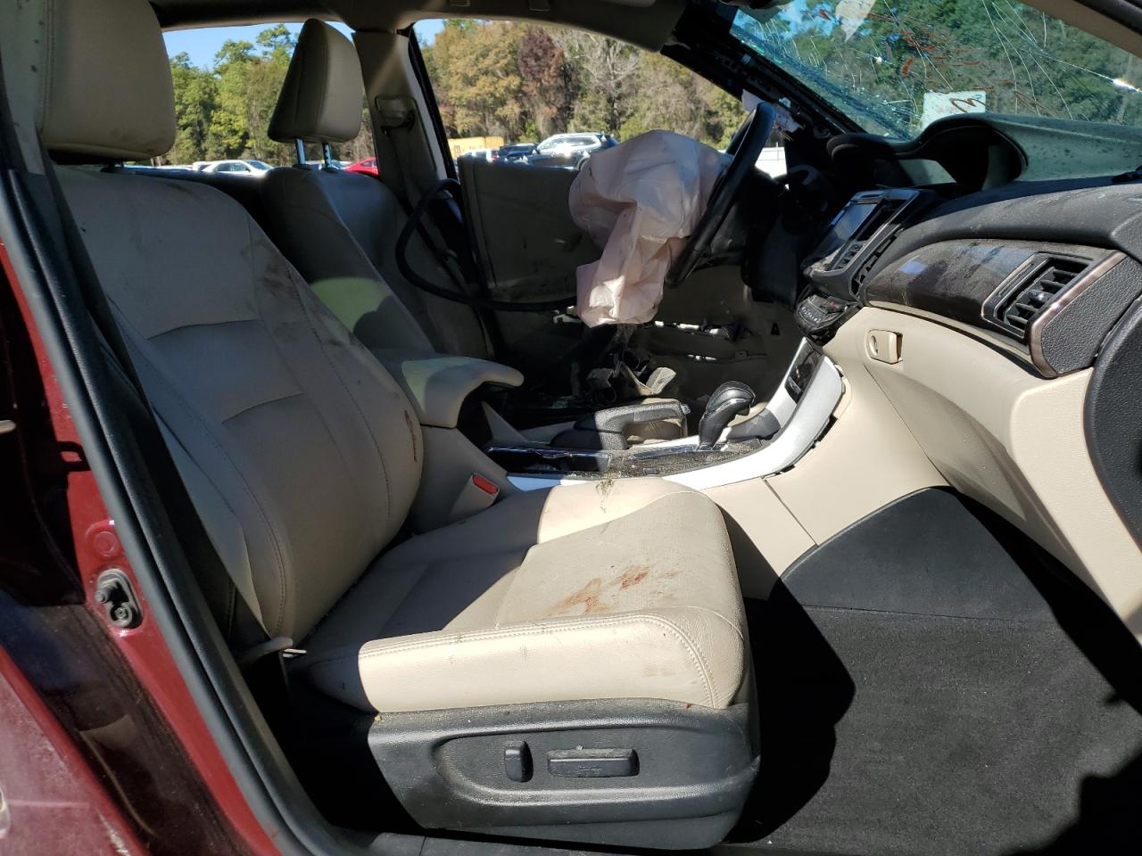 1HGCR3F87GA028269 HONDA ACCORD 2016