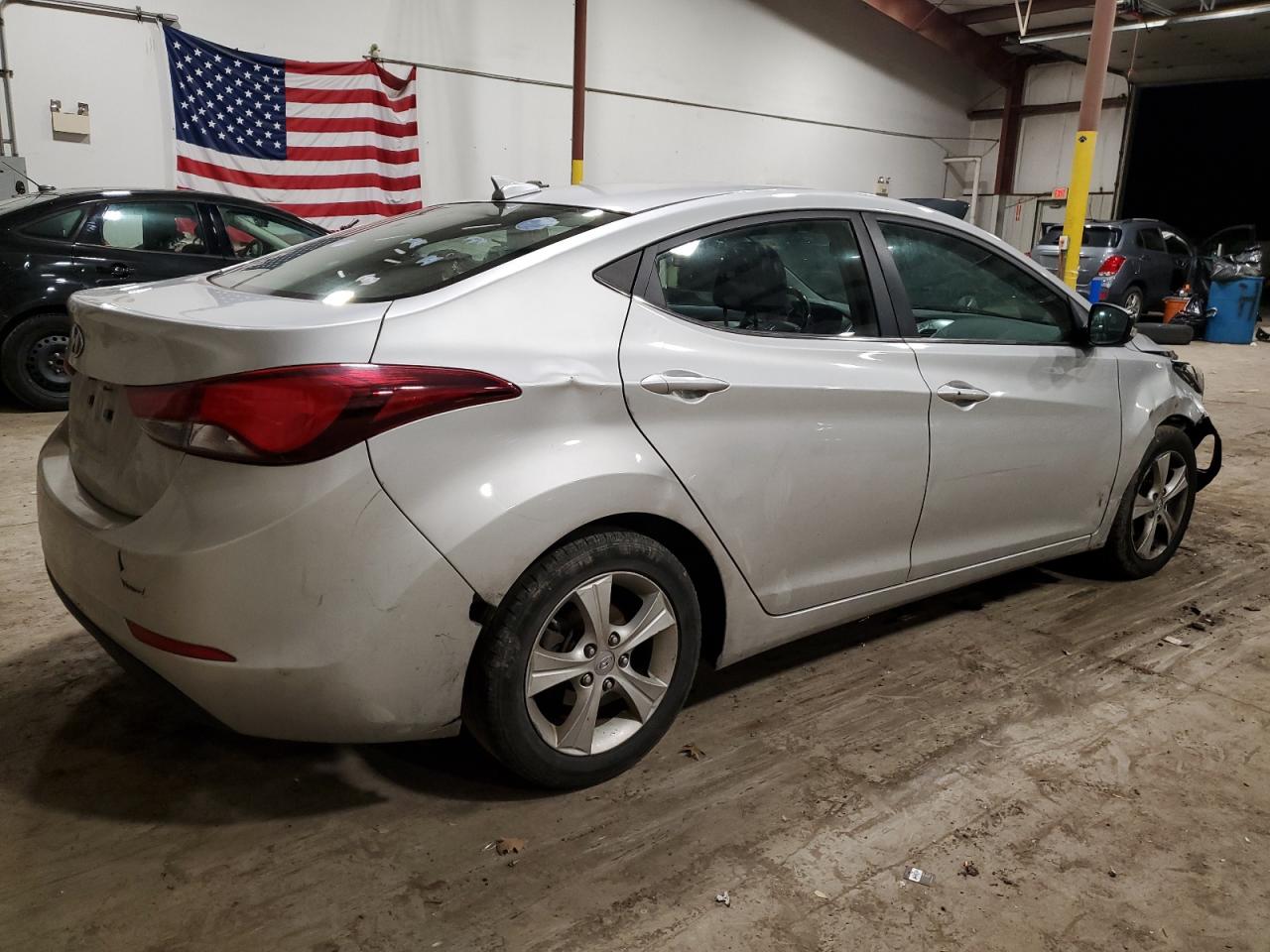 5NPDH4AE3GH755331 2016 Hyundai Elantra Se