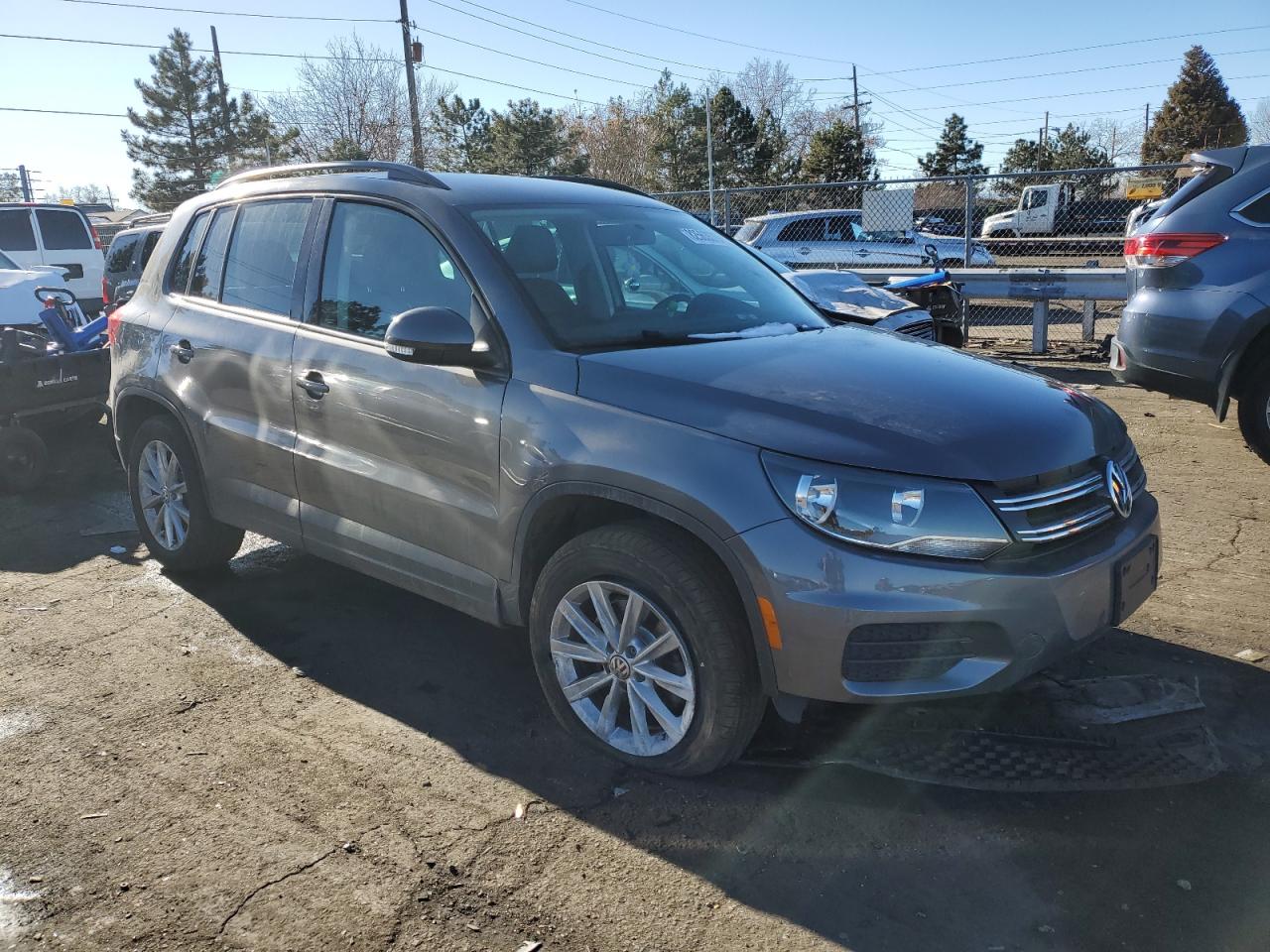 WVGBV7AX8FW563362 2015 Volkswagen Tiguan S