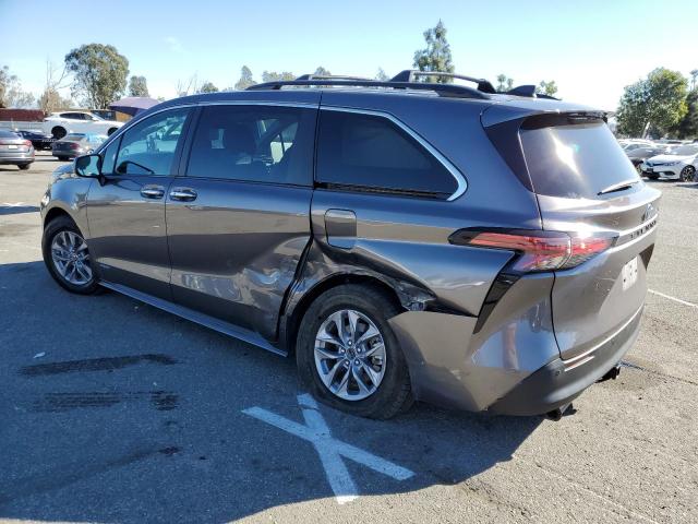 5TDYRKEC5MS071642 | 2021 Toyota sienna xle